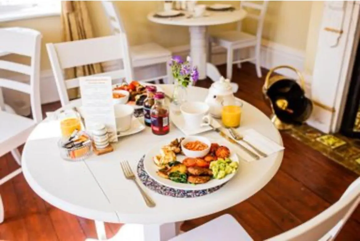 Abbotsleigh Of Whitby Bed & Breakfast