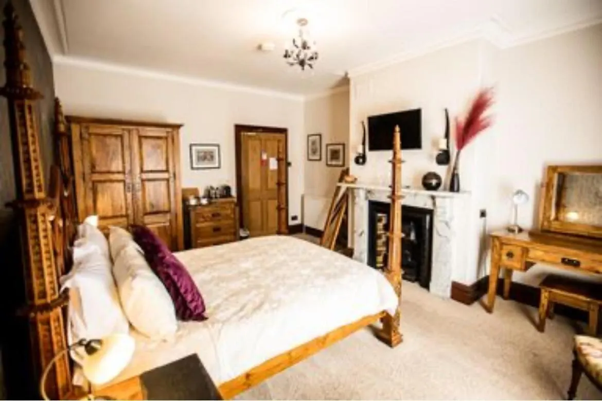 Abbotsleigh Of Whitby Bed & Breakfast