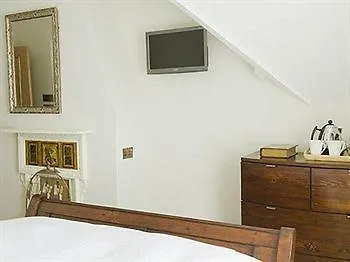 Abbotsleigh Of Whitby Bed & Breakfast